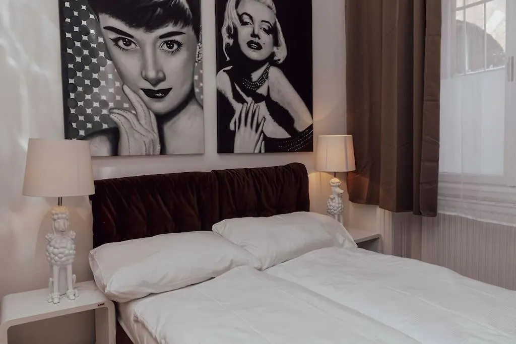 Modern Stylish Comfortable 2 Bedroom Apartment Vídeň