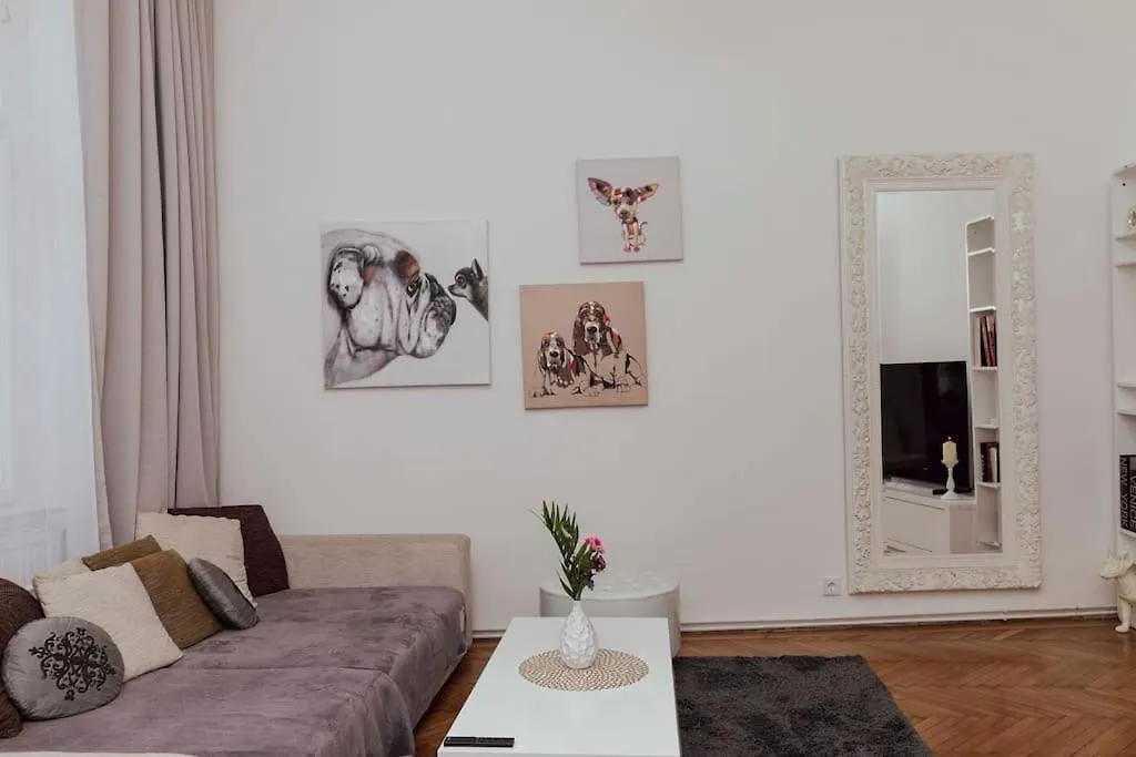 Modern Stylish Comfortable 2 Bedroom Apartment Vienna