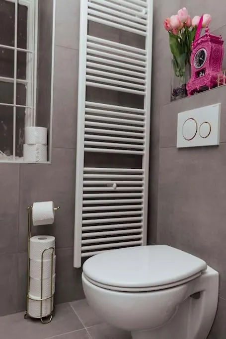 Modern Stylish Comfortable 2 Bedroom Apartment Vienna