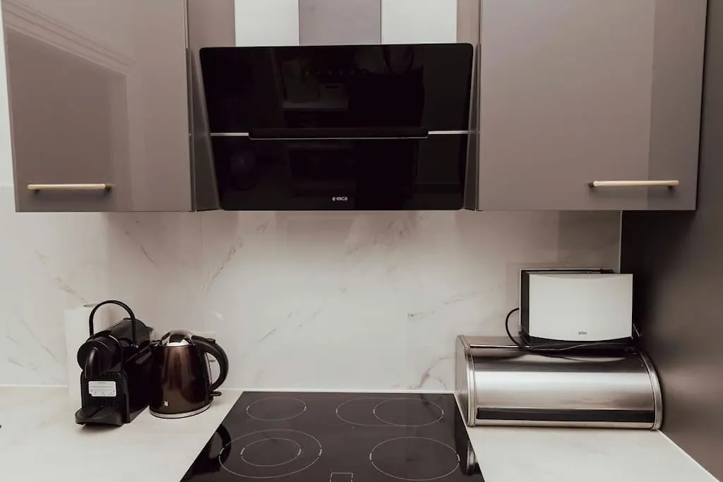 Modern Stylish Comfortable 2 Bedroom Apartment Vienna Austria