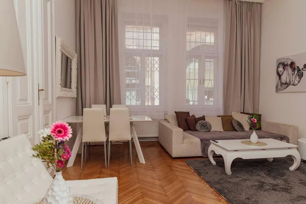 Modern Stylish Comfortable 2 Bedroom Apartment Vienna