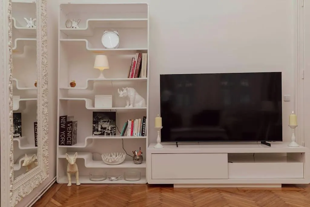 Modern Stylish Comfortable 2 Bedroom Apartment Vienna