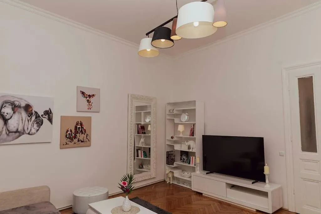 Modern Stylish Comfortable 2 Bedroom Apartment Vienna Austria